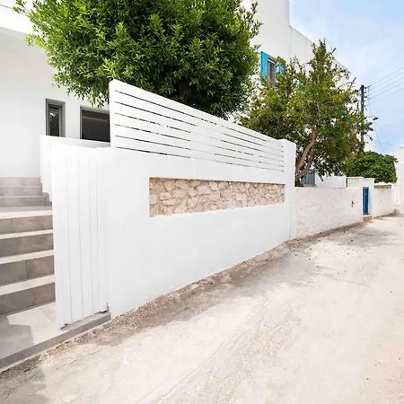 Holiday home Modern Getaway In Parikia *